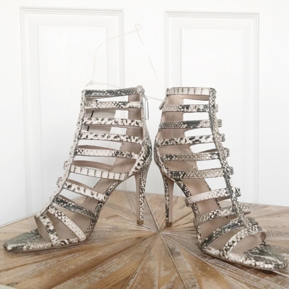NWT Sz 10 BCBGeneration Faux Snake Strappy Sandals